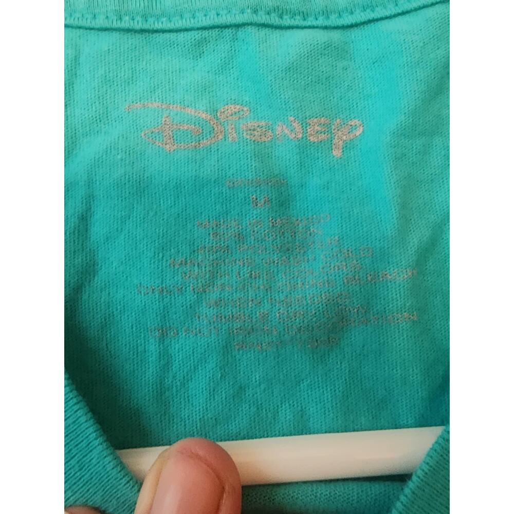 Disney Tee - Medium - All original characters - Picture 4 of 4